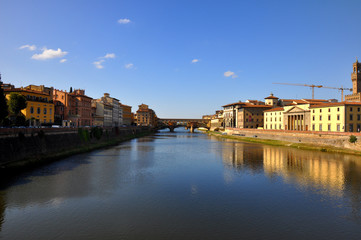 Obraz premium View of Ponte Vecchio and river Arno in Florence