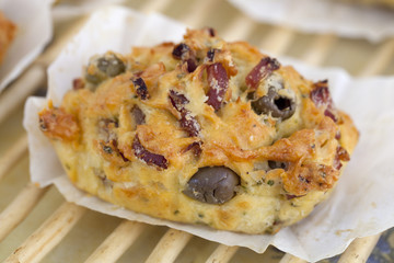 olive and smoked bacon cake