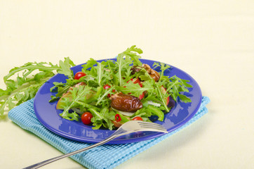 Rucola Salat mit Datteln,Apfel und Tomate