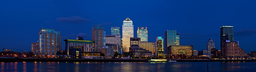 Fototapeta na wymiar Canary Wharf