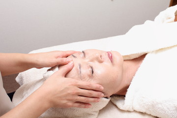 シニアのエステ