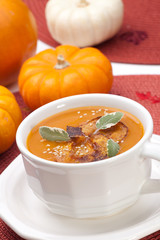Spicy Roasted Pumpkin Soup