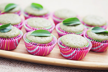 green tea muffins