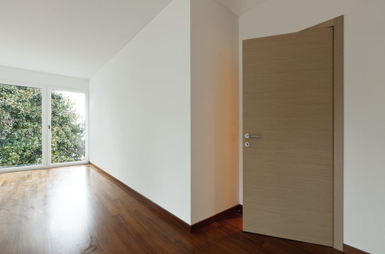 empty room, angle
