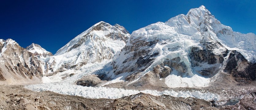 ice-fall khumbu from everest b.c.