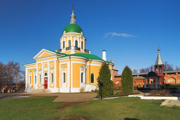 Fototapeta na wymiar John the Baptist Cathedral in the Zaraysk Kremlin, Russia