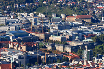 Stuttgart Innenstadt mit Schlossplatz, altem und neuem Schloss