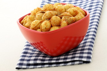 Delicious pasta shells with fresh marinara sauce