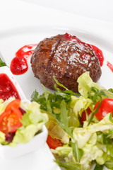 Grilled steak with vegetables