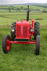 Fototapeta premium vintage tractor