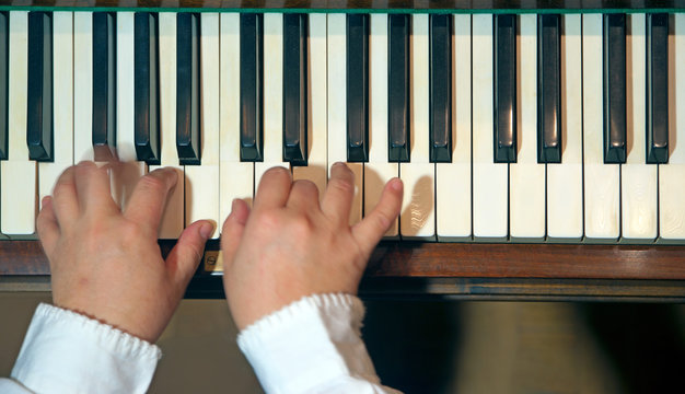 Hands of a pianist