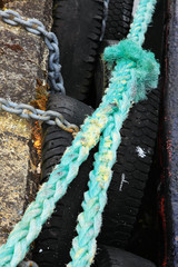 Rope for mooring a boat to a pier, amarre