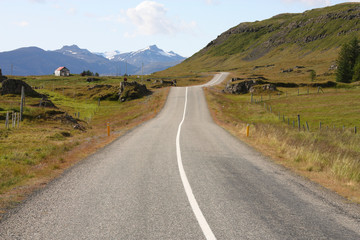 Iceland - road in Lonsoraefi mountains