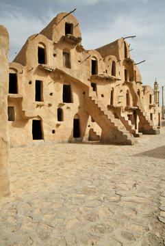 Tunisia- Gorfas di Ksar Ouled Soltane