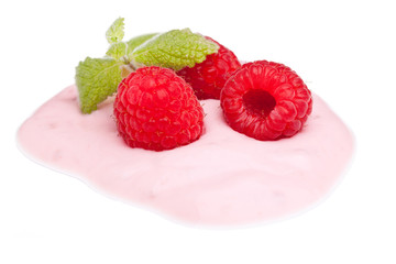Fruchtjoghurt mit Himbeeren