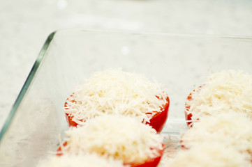 Tomatos with garlic and cheese