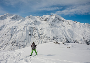 Fototapeta na wymiar On the slopes of the ski resort of Hohrgurgl. Austria