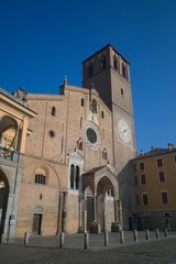 Fototapeta na wymiar Duomo w Lodi