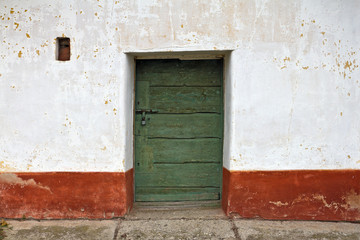 Fototapeta na wymiar wejście do starego Morawskiej piwnicy