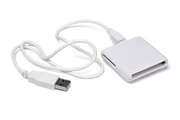 Universal memory card reader