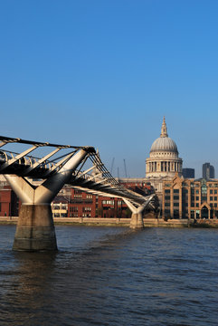 millenium bridge at st pauls