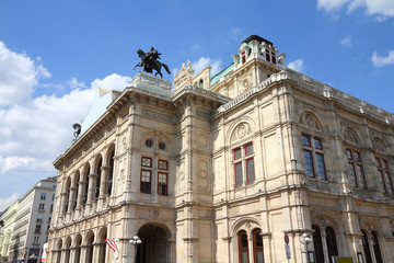 Fototapeta na wymiar Vienna - Opera House