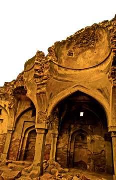 Rovine moschea di Begumpur, New Delhi