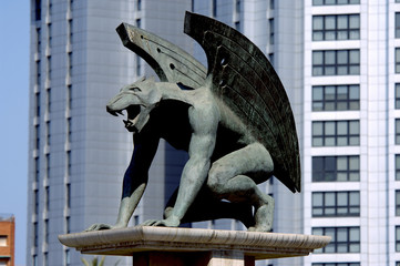 Naklejka premium estatua