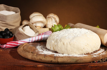 ingredients for homemade pizza