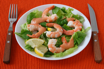 salad with shrimps
