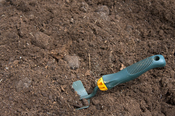 gardening shovel