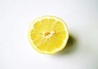 Fototapete Half lemon © vali_111