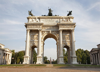 Fototapeta na wymiar Milan - Arco della Pace - Arch of peace