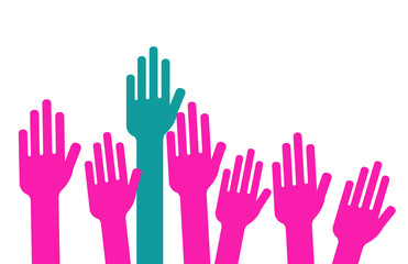 homme qui lève la main dans un groupe de femmes