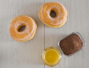 Ciambelle con miele e cacao