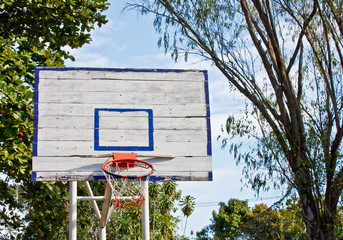 old basketball hoop