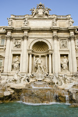 Fototapeta na wymiar Fontanna di Trevi w Rzymie