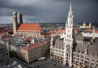 Fototapeta na wymiar Munich Marienplatz at storm