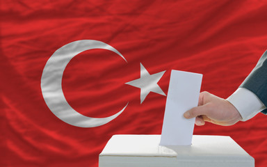 man voting on elections in turkey - obrazy, fototapety, plakaty