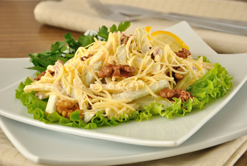 Salad with cheese and apple, walnuts and yogurt