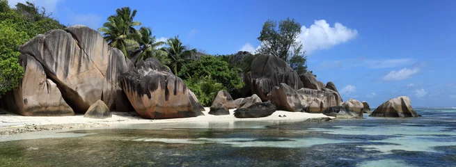 Cercles muraux Anse Source D'Agent, île de La Digue, Seychelles panorama de la plage anse source d'argent à la digue