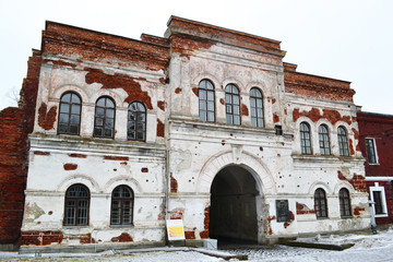 Fototapeta premium Old gate in Brest Fortress