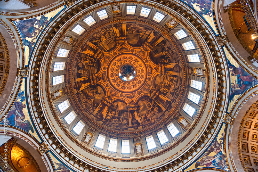 Wall mural interior of the st paul's cathedral, london, uk.