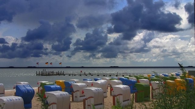 Strandk&ouml;rbe an der Nordsee