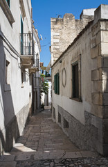 Alleyway. Peschici. Puglia. Italy.