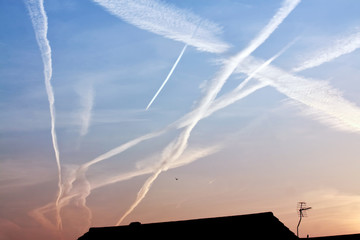 Airplane traces