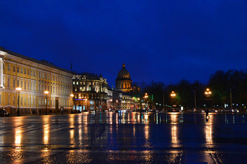 Fototapeta na wymiar View of St.Petersburg at night