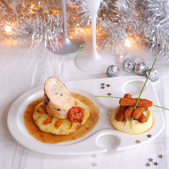 pintade farcie, pomme anna, pur&eacute;e de panais, carr&eacute;