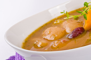 Bohnensuppe