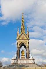Fototapeta na wymiar Albert Memorial w Londynie